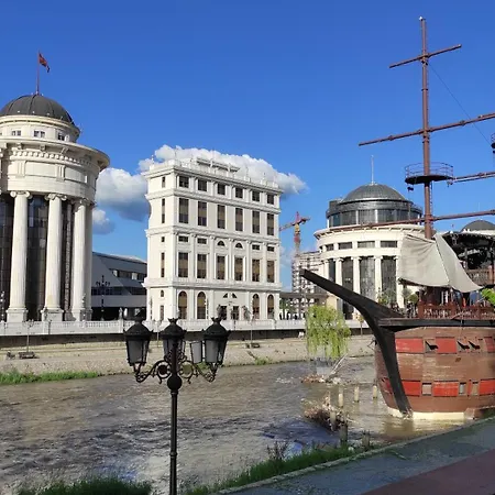 Daire Vera Square *