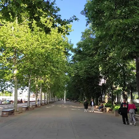 Vera Square