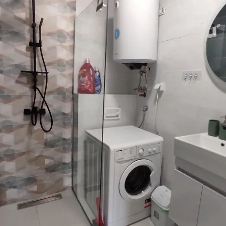 Vera Square Apartment *